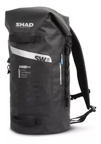 MALETA PERSONAL SHAD SW38 38 LTS NEGRO CONTRA AGUA